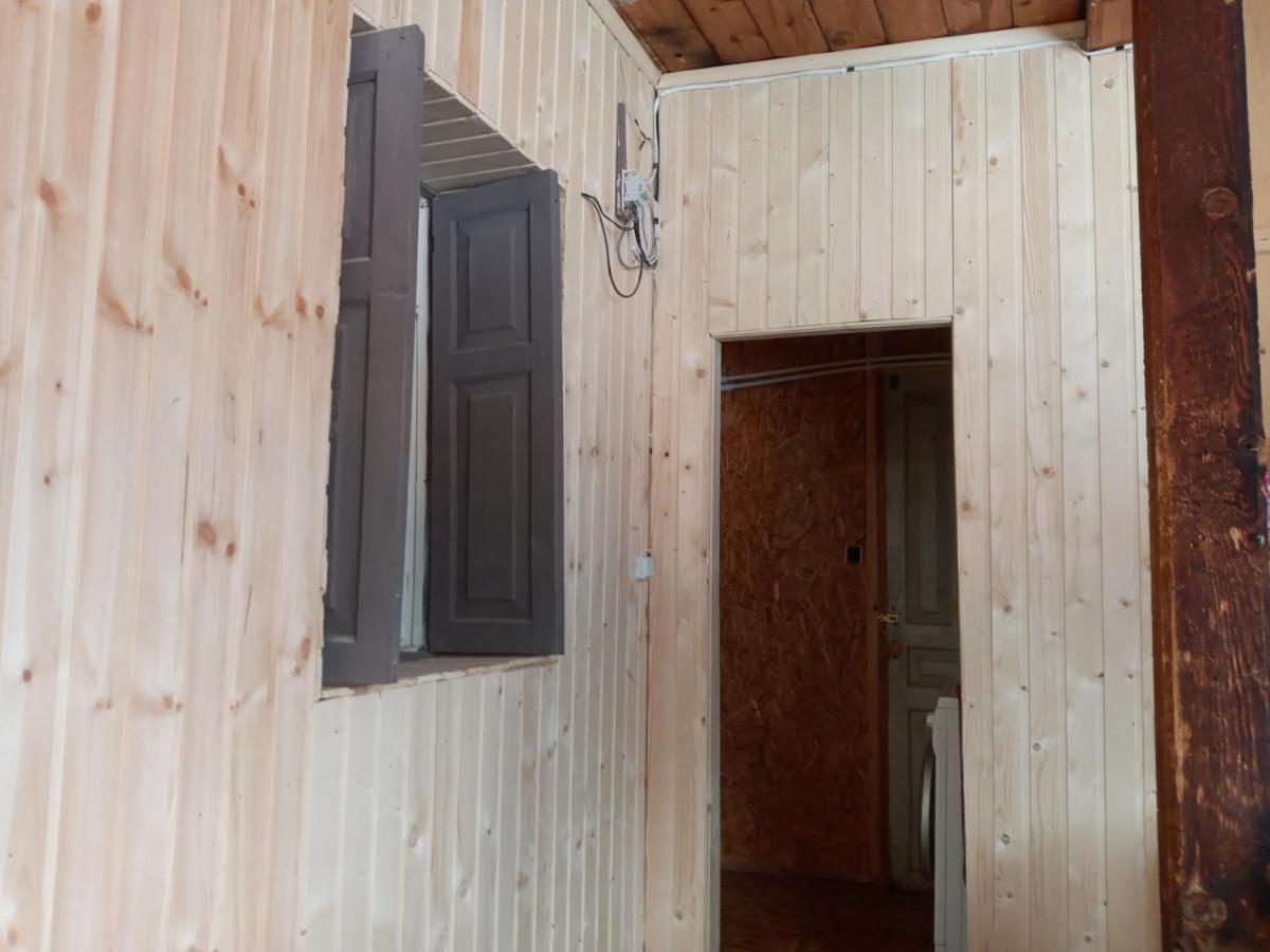 Koba Qaldanis Guest House Adishi Екстериор снимка